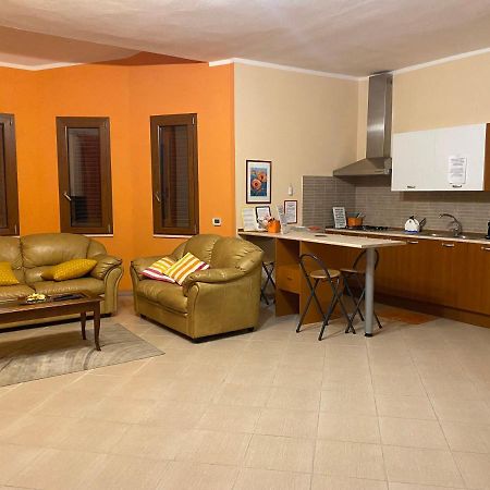 Bed and Breakfast The Orange House Assemini Exterior foto